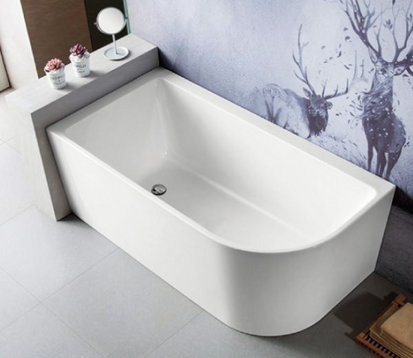 1500mm Corner Back To Wall Bath - LEFT