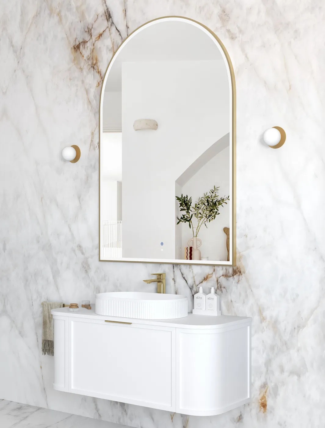 Archie Gold Metal Frame LED Mirror 1500 x 1000 - Image 2