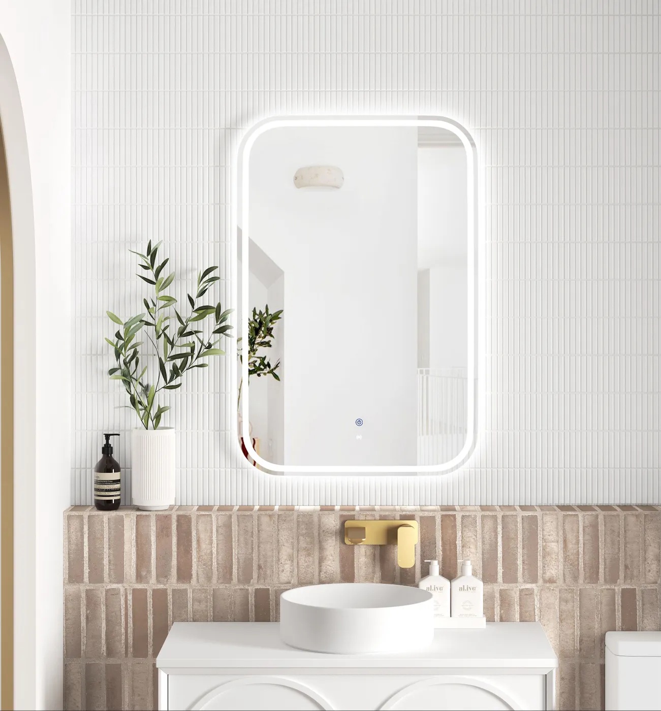 Newport Frameless Tuffi Led Mirror 900 x 600 - Image 2