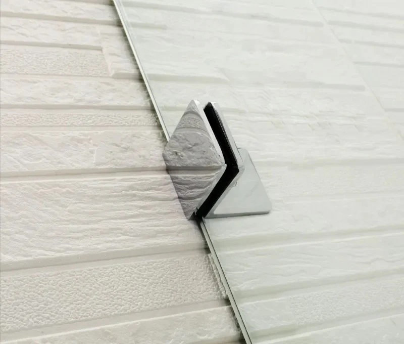 Frameless Bath Panel Fixed Curved Corner 900mm - Image 2